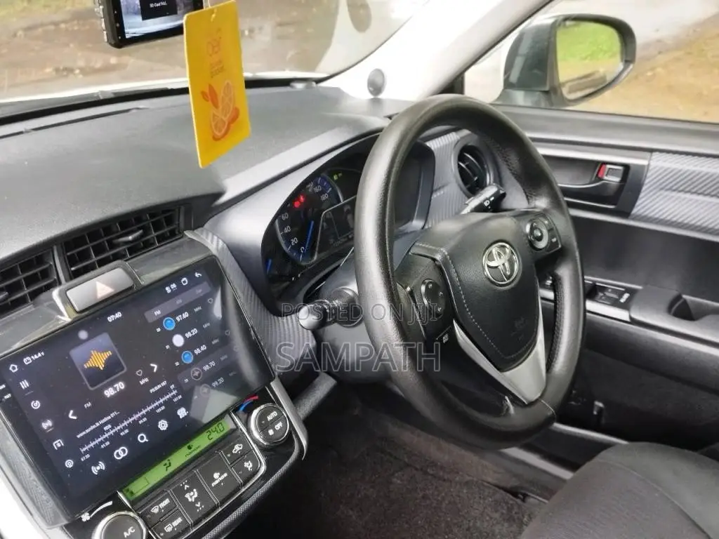 Toyota Axio Fielder 2014 Car (Used)