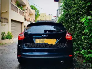 Ford Focus 2012 Car (Used)