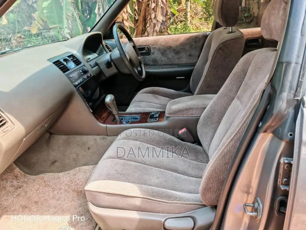 Nissan Laurel HC34 1998 Car (Used)