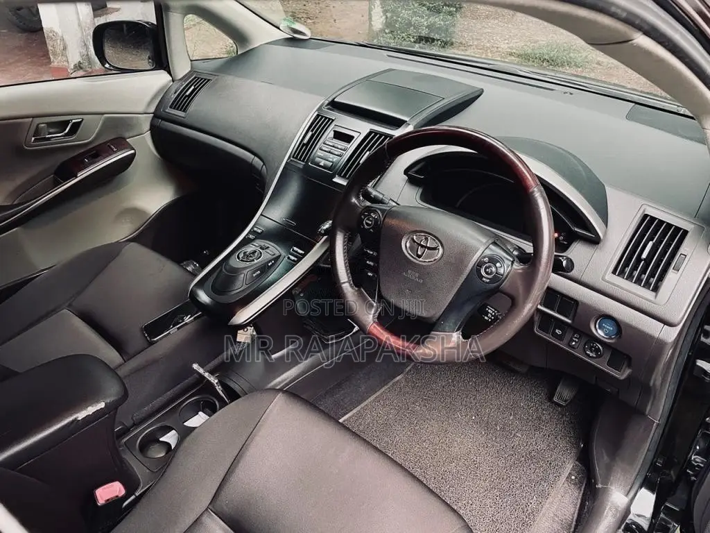 Toyota SAI 2013 Car (Used)