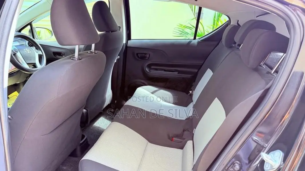 Toyota Aqua S Grade 2013 Car (Used)