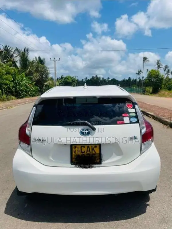 Toyota Aqua Urban Body 2015 Car (Used)