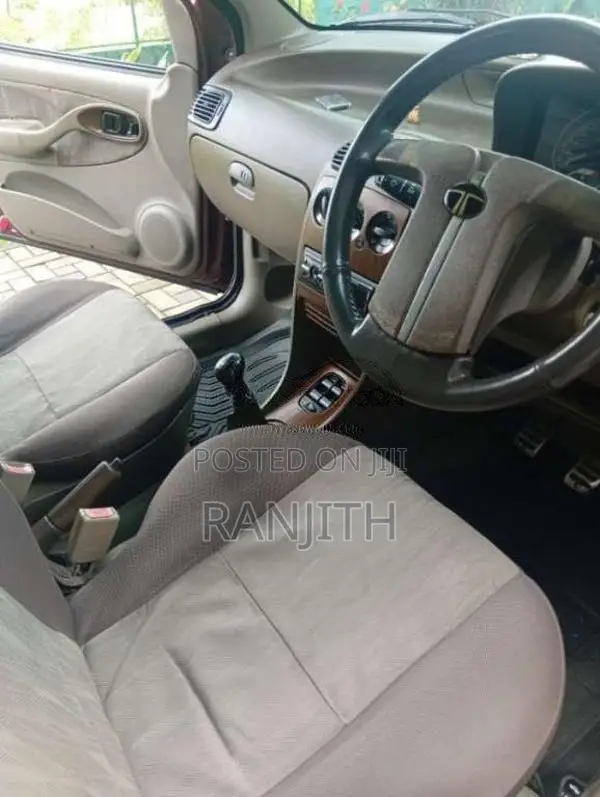 Tata Indigo 2010 Car (Used)