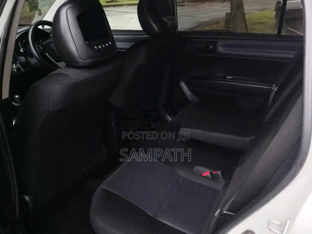 Toyota Axio Fielder 2014 Car (Used)