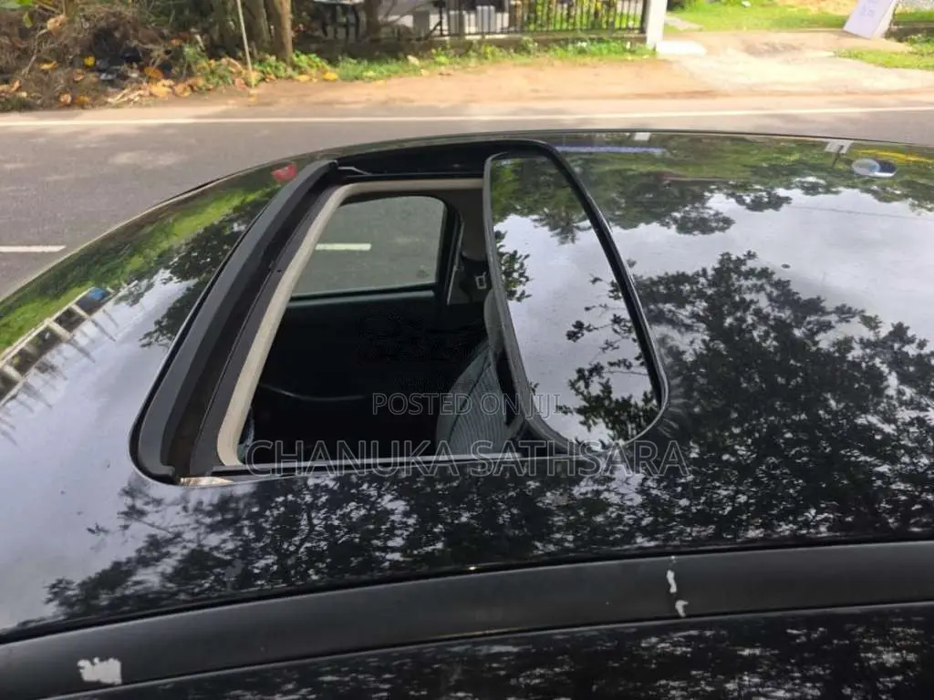 Ford Focus 2012 Car (Used)
