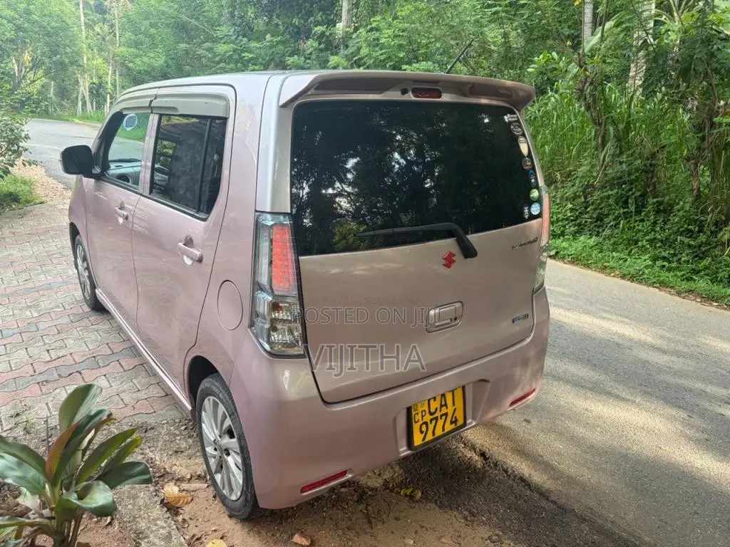Suzuki Wagon R FZ 2017 Car (Used)