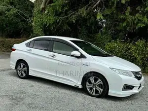 Honda Grace 2015 Car (Used)