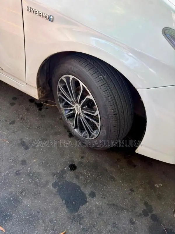 Toyota Prius 2010 Car (Used)