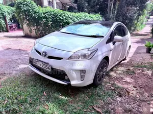 Toyota Prius 2010 Car (Used)