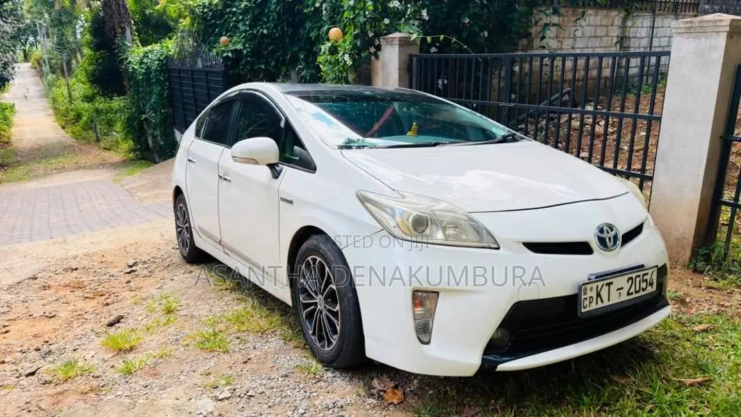 Toyota Prius 2010 Car (Used)