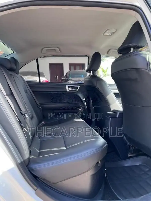 Toyota Axio 2015 Car (Used)