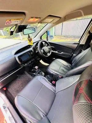 Toyota Vitz 2017 Car (Used)