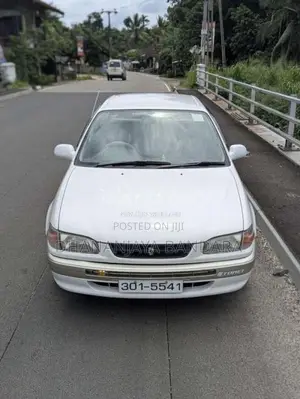 Toyota Corolla 1999 Car (Used)