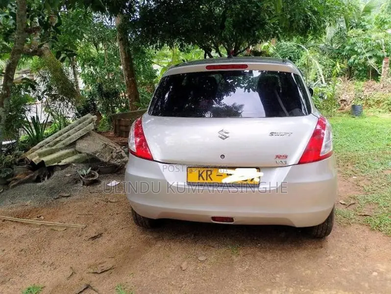 Suzuki Swift 2011 Car (Used)