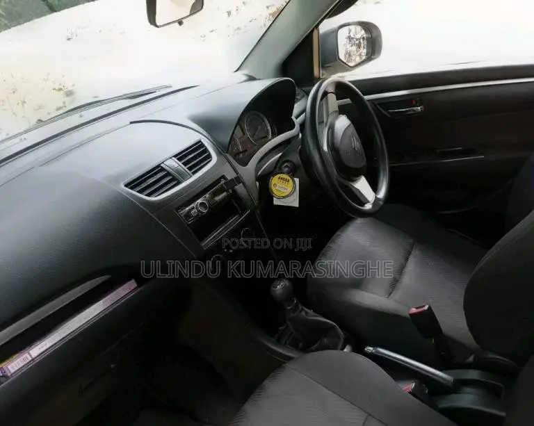 Suzuki Swift 2011 Car (Used)