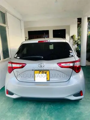 Toyota Vitz 2018 Car (Used)