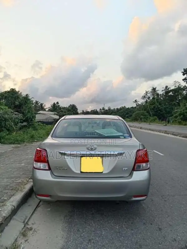 Toyota Axio G Grade 2012 Car (Used)