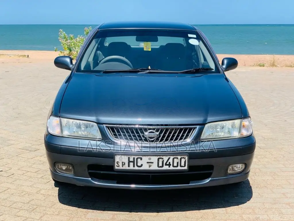 Nissan FB15 Super Saloon Splend 2000 Car (Used)
