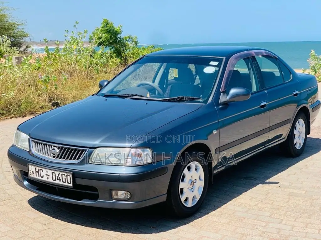 Nissan FB15 Super Saloon Splend 2000 Car (Used)