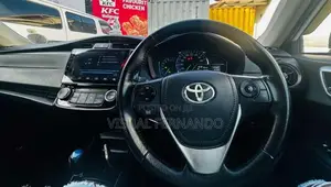 Toyota Axio G Grade 2016 Car (Used)