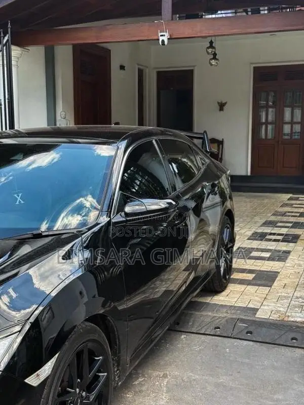 Honda Civic 2018 Car (Used)