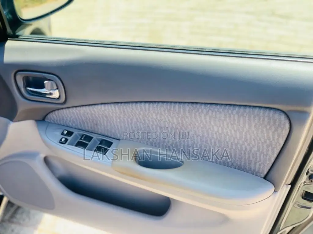 Nissan FB15 Super Saloon Splend 2000 Car (Used)