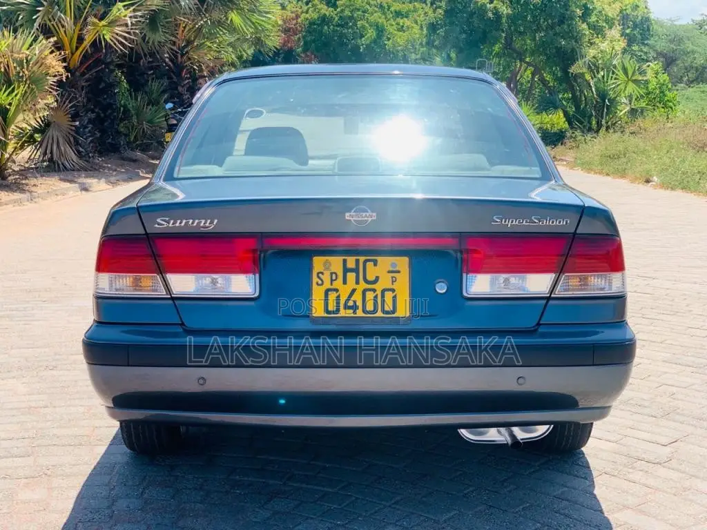 Nissan FB15 Super Saloon Splend 2000 Car (Used)