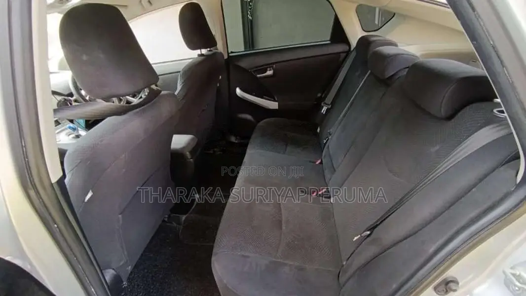 Toyota Prius 2012 Car (Used)