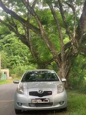 Toyota Vitz 2007 Car (Used)