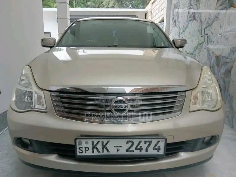 Nissan Bluebird Sylphy G11 2010 Car (Used)