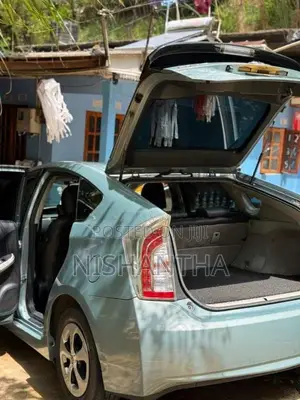 Toyota Prius G Grade 2012 Car (Used)