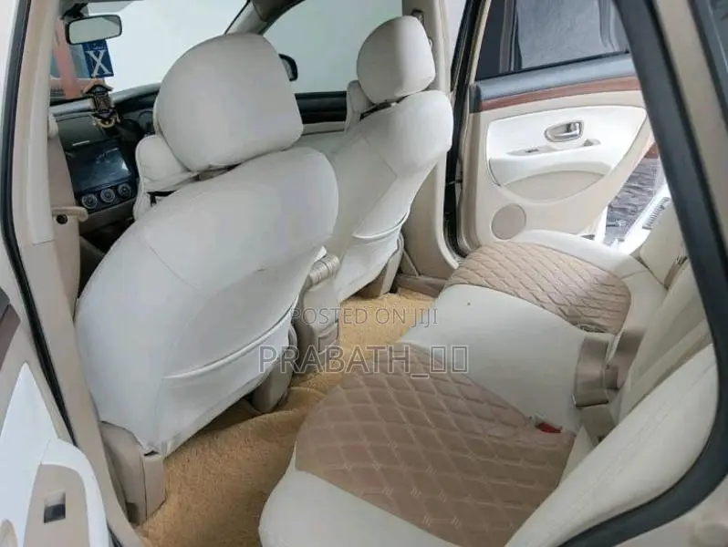 Nissan Bluebird Sylphy G11 2010 Car (Used)