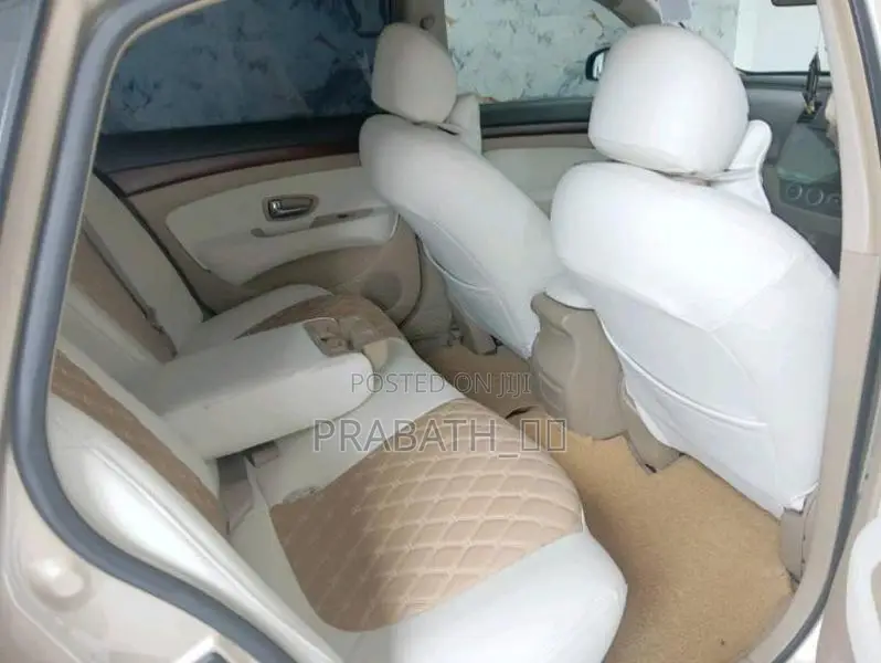 Nissan Bluebird Sylphy G11 2010 Car (Used)