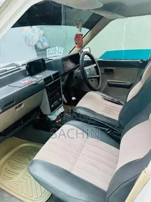 Mitsubishi Lancer Box 1980 Car (Used)