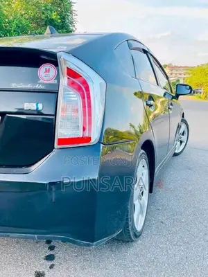 Toyota Prius S Touring 2014 Car (Used)