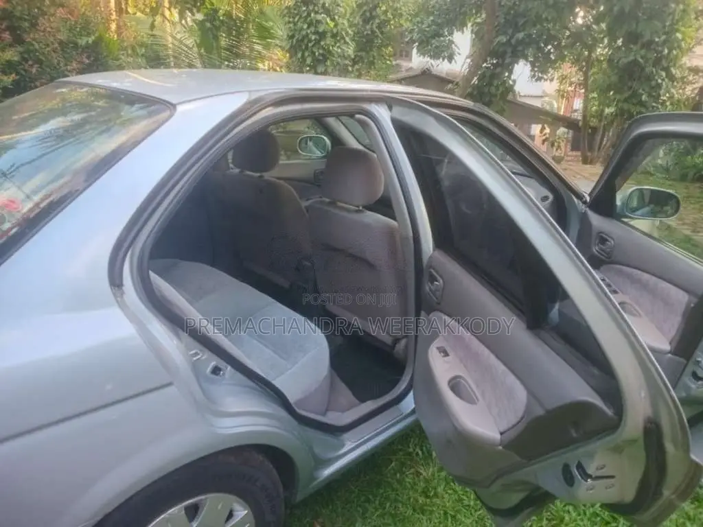 Nissan FB15 2000 Car (Used)