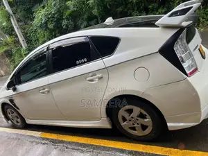 Toyota Prius 2009 Car (Used)