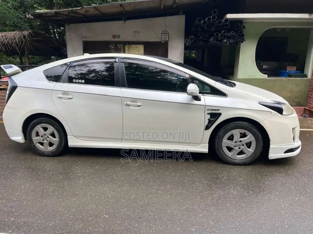 Toyota Prius 2009 Car (Used)