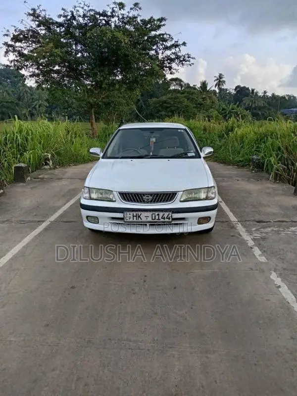 Nissan Ex Saloon FB15 2000 Car (Used)