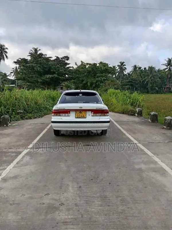 Nissan Ex Saloon FB15 2000 Car (Used)