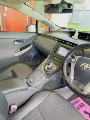 Toyota Prius 2011 Car (Used)