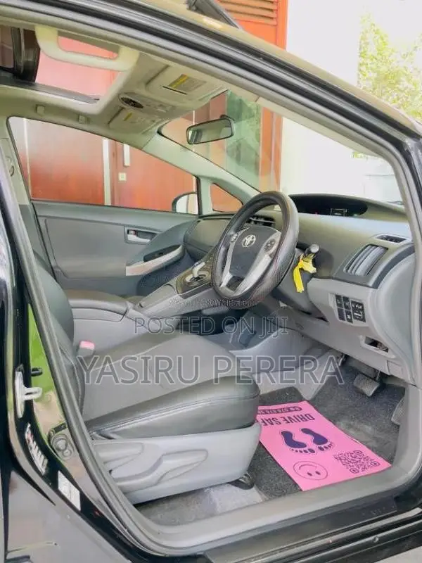 Toyota Prius 2011 Car (Used)