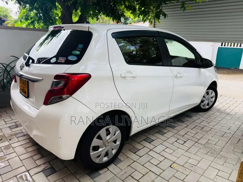 Toyota Vitz Safety 2016 Car (Used)