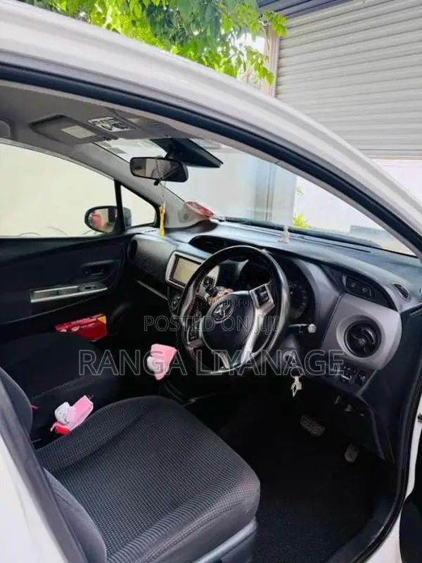 Toyota Vitz Safety 2016 Car (Used)