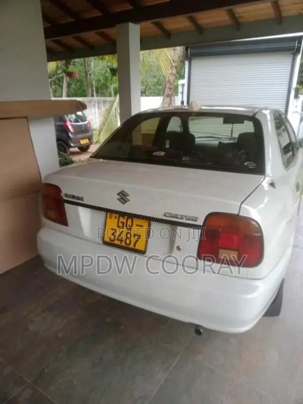 Suzuki Cultus 2000 Car (Used)