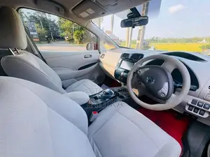 Nissan Leaf 2013 Car (Used)
