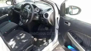 Mazda Demio 2009 Car (Used)