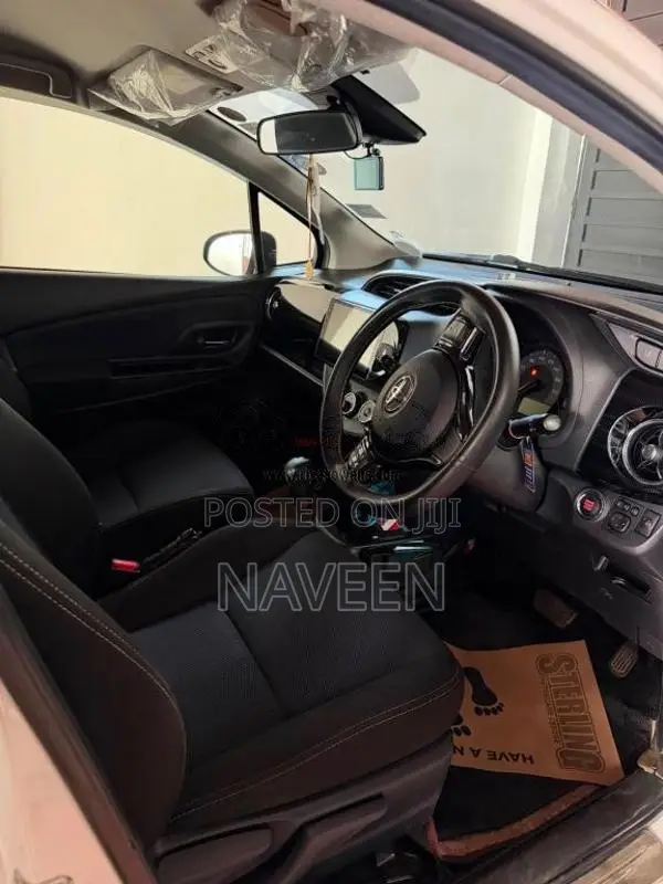 Toyota Vitz 2019 Car (Used)