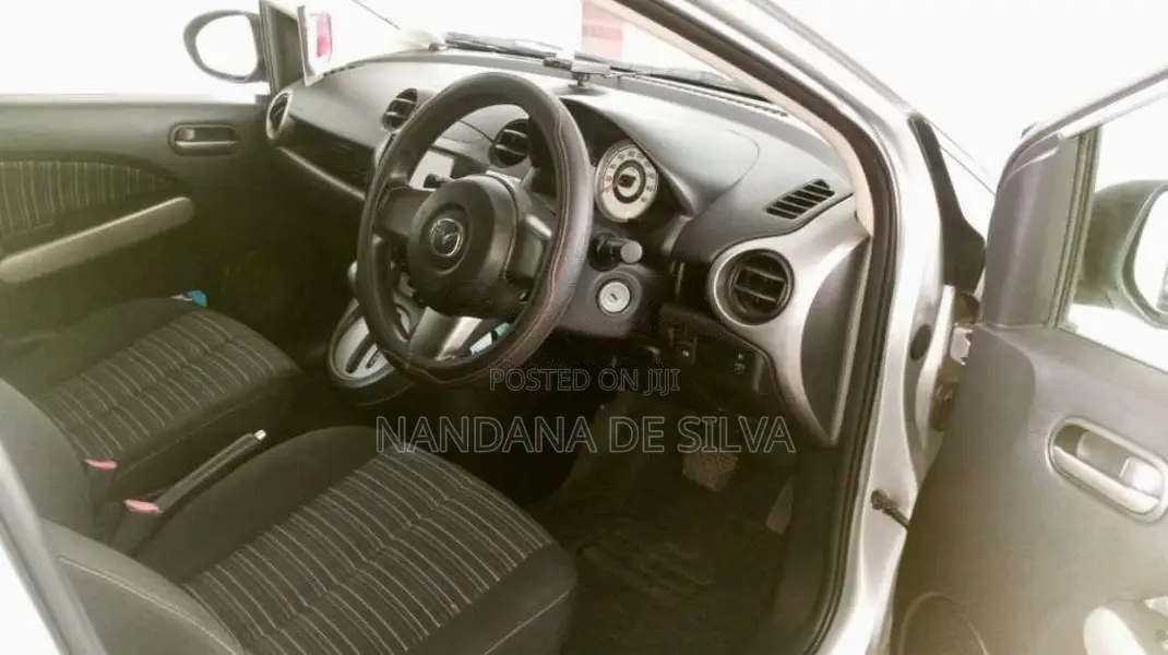 Mazda Demio 2009 Car (Used)