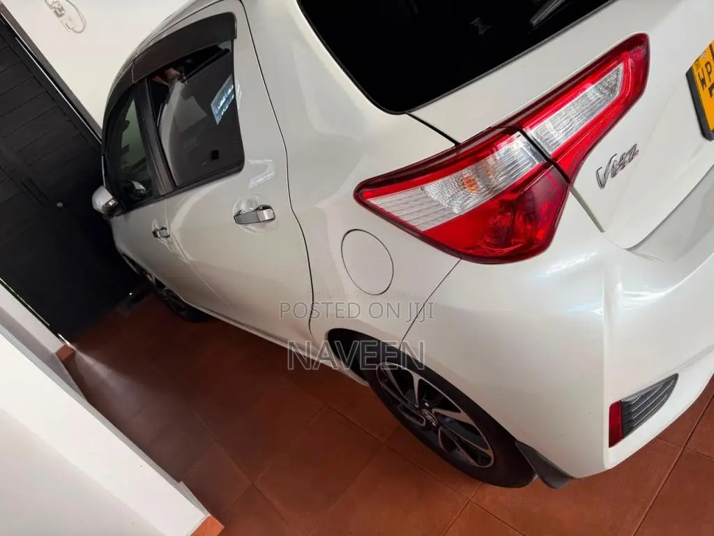 Toyota Vitz 2019 Car (Used)